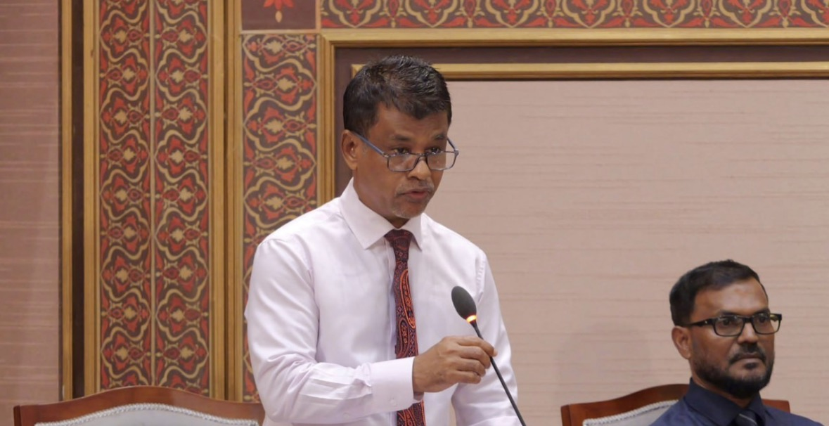 Health Minister dismisses claims linking rising crime to anti-tobacco crackdown